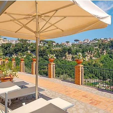 Sant'alfonso Hotell 4*