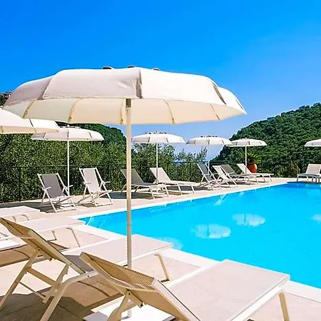 Sant'alfonso Aparthotel 4*